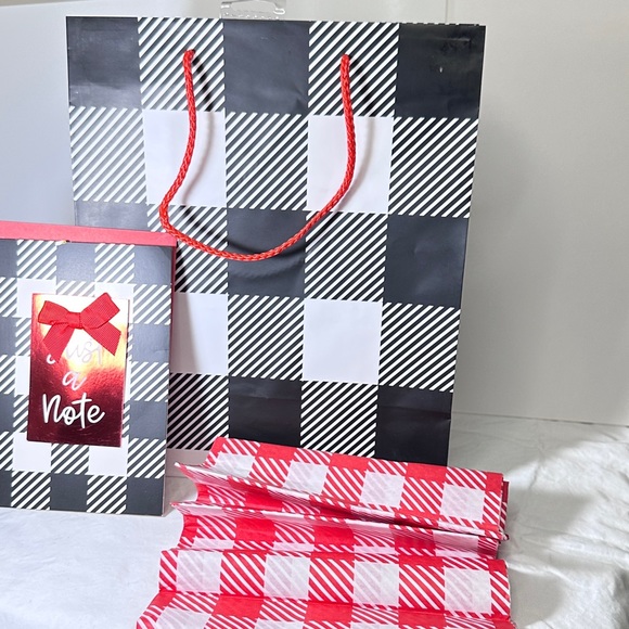 GIFT BAG, CARD, & TISSUE SET
Set. $5 EACH or 2 /$7; 3/$8, 4/$9, 5/$10, 12/$20 - Picture 8 of 13